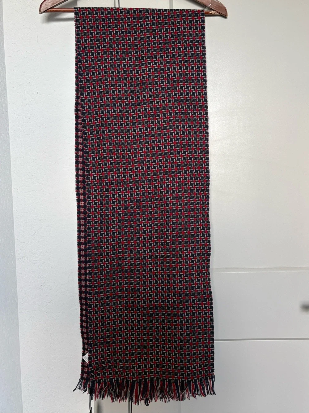 NWT BOSS HUGO BOSS MENS FORELLO RED BLUE WOOL SCARF